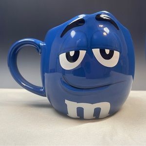 M&M's BLUE CHARACTER MUG WITH 3-D FACE - M & M'S WORLD 20oz.